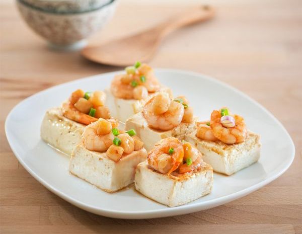 Tahu dengan isian seafood