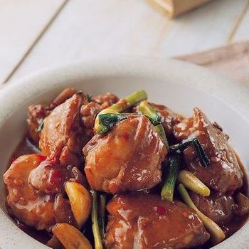 Kaki Ayam Rebus dengan Saus Tiram