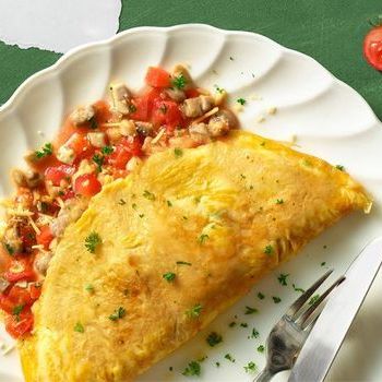 Omelet Ayam Jamur dengan Tomat