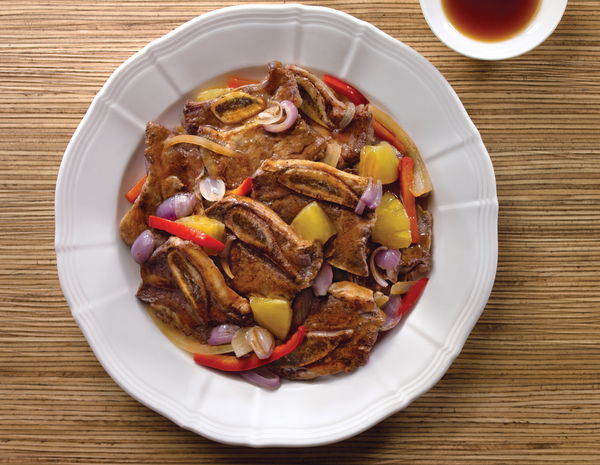 Iga Sapi Goreng dengan Bawang dan Paprika