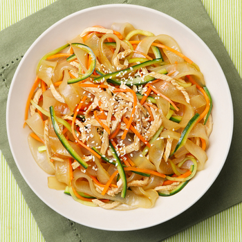 Salad Ayam Pedas dengan Bihun Kacang