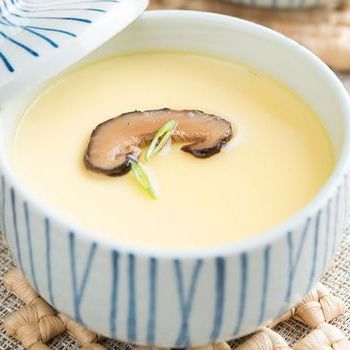 Telur Kukus dengan Jamur Shiitake