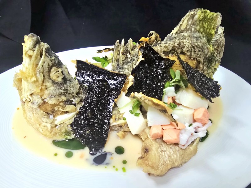 Braised Whole Barramundi Australian Seafood  Egg Gravy Fish Crackers