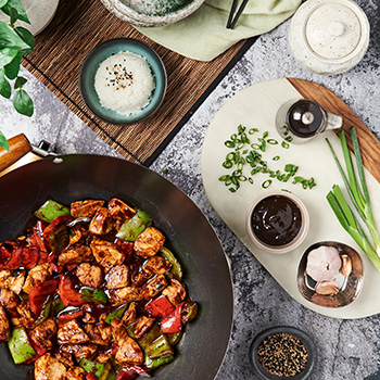 A stir-fry chicken with black bean sauce recipe.