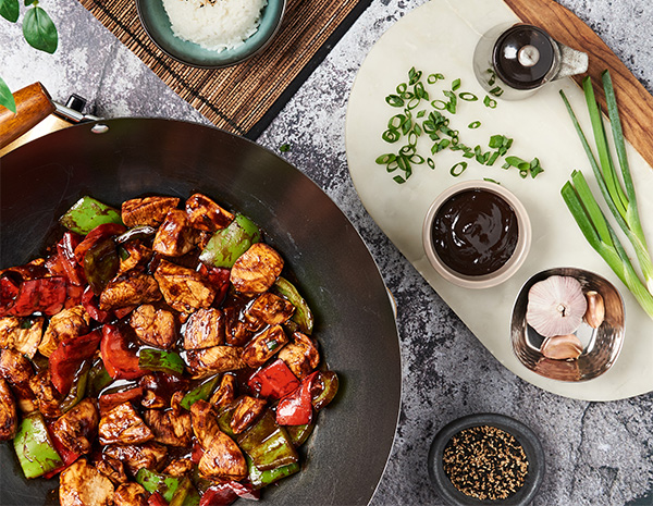 A stir-fry chicken with black bean sauce recipe.