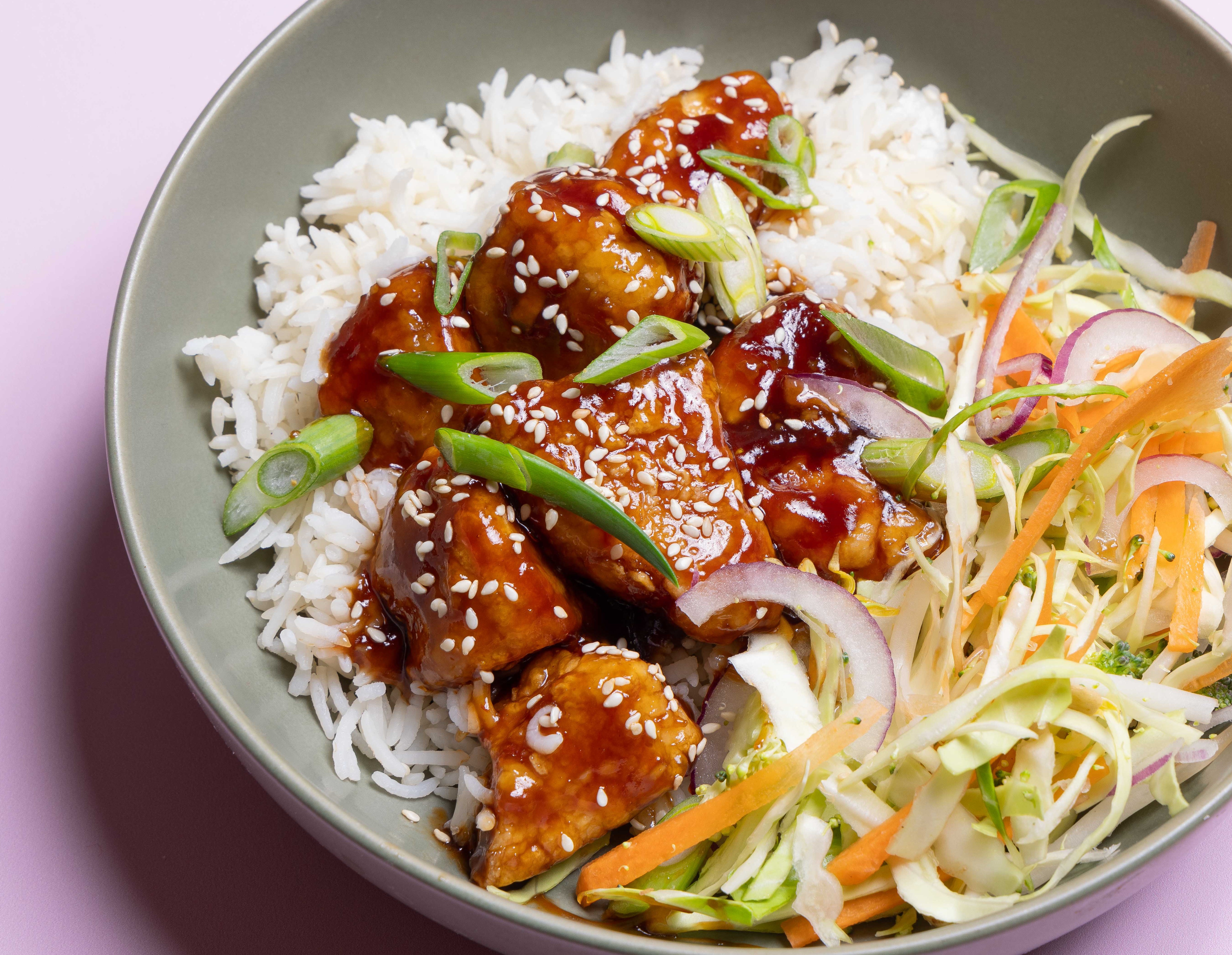 Crispy Sticky Sesame Chicken 600x465