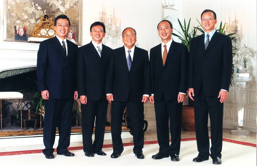 李氏家族第四代加入