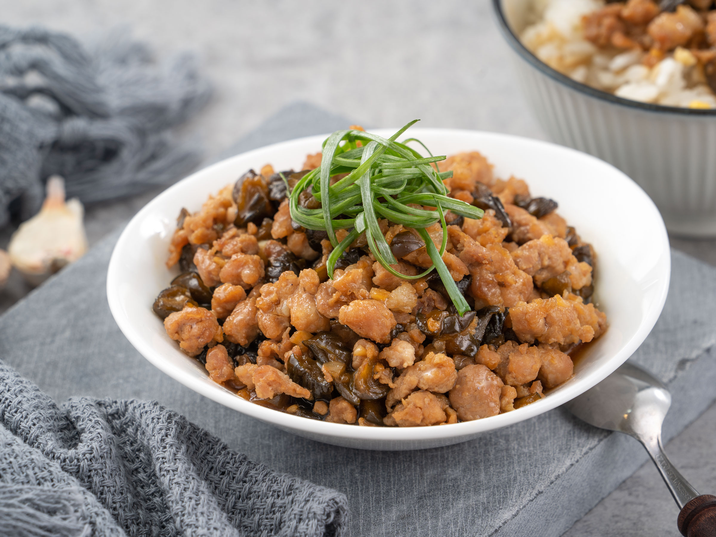 高麗菜香菇肉絲飯