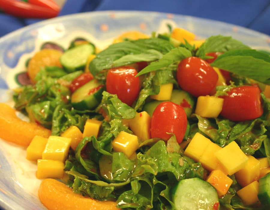 Recipe Cucumber Mango Salad with Chili Garlic Sauce