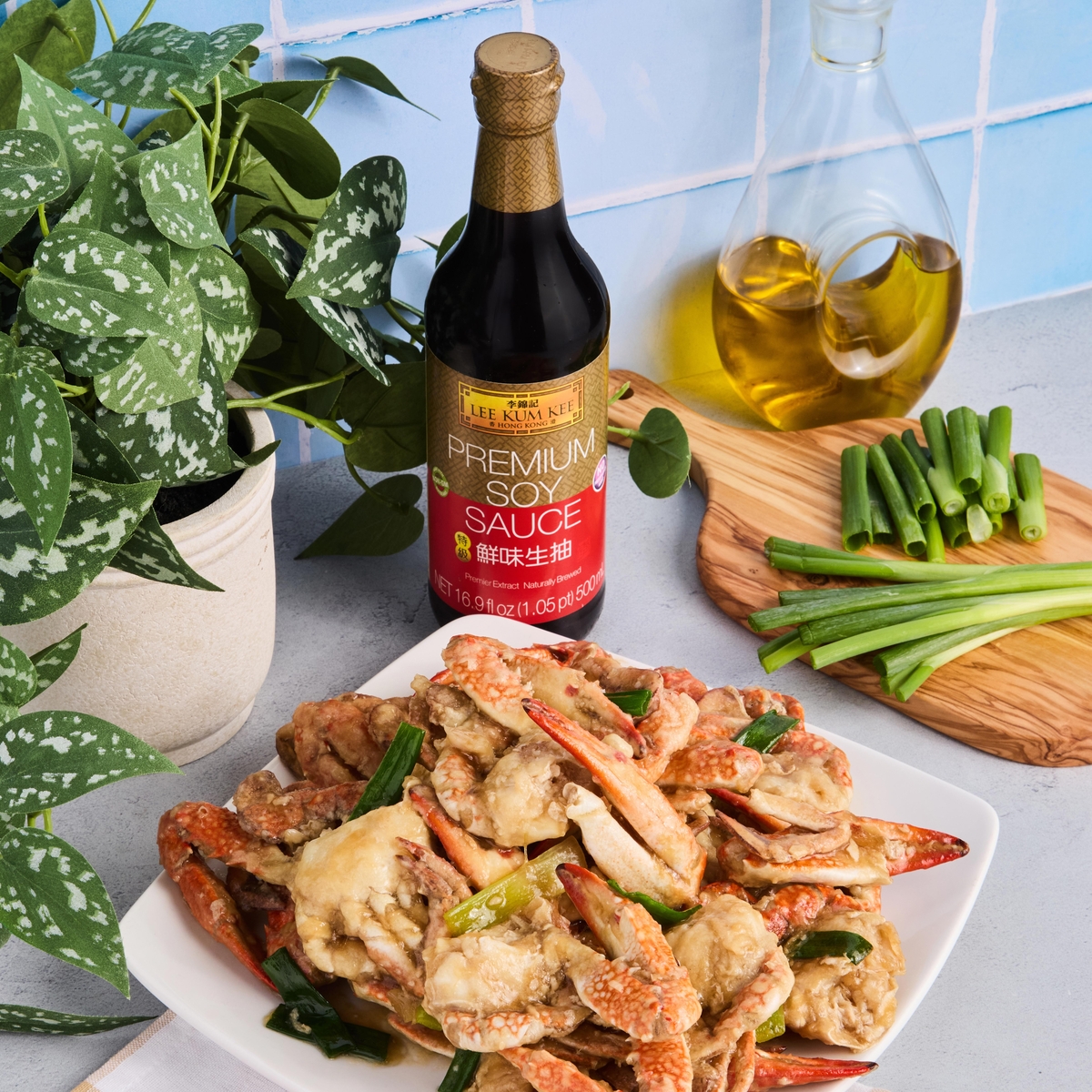 A Ginger Scallion Crab recipe made with Lee Kum Kee Sauces.