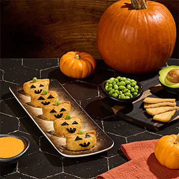 An inari sushi recipe turned into a spooky Halloween recipe.