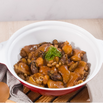 花生蠔豉炆豬手