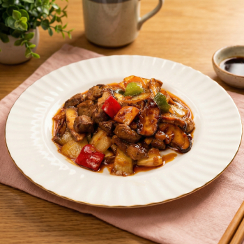 Stir Fried Beef Tenderloin Cubes with Mixed Mushrooms in Teriyaki Sauce