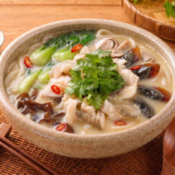 HK_recipe_350_香茜皮蛋魚片木耳湯烏冬