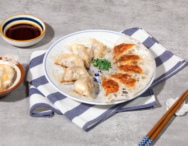 Crispy Pan-fried Quinoa and Pork Dumplings 