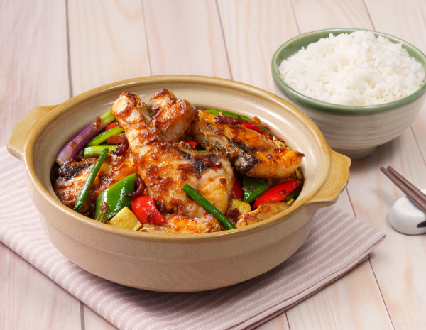 Crispy Grass Carp Belly Pot in Hot and Spicy Seafood XO Sauce