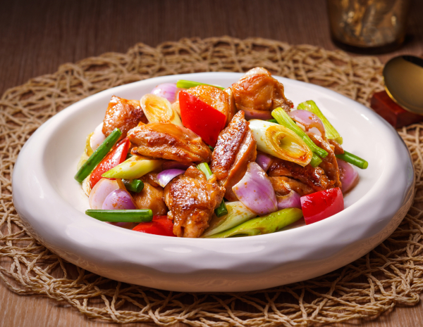 Pan-fried Triple Onion Chicken in Supreme Soy Sauce