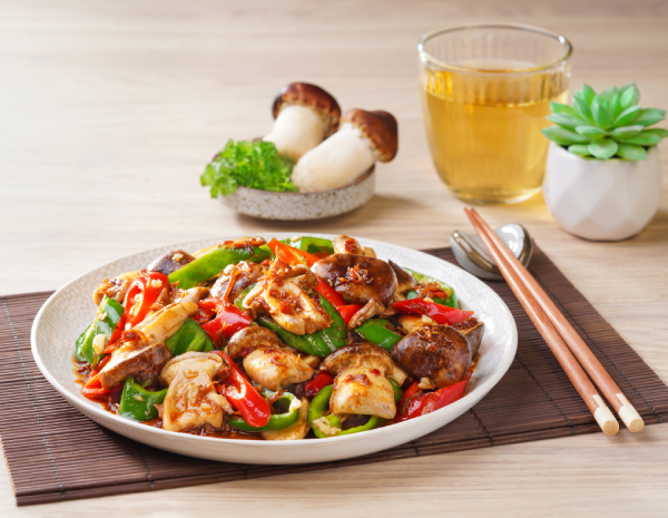 Saute Matsutake and chilli pepper