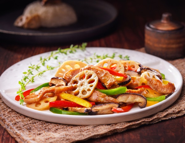 脆藕鮮冬菇炒鹿兒島黑豚肉