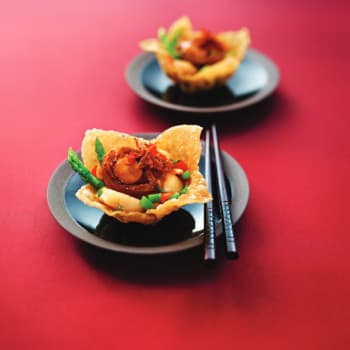 Abalone Dices on Fried Wanton Wrappers