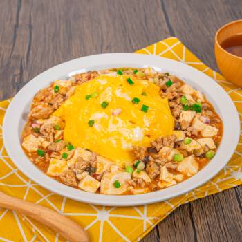 日式麻婆豆腐蛋包飯