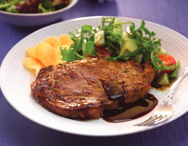 HK_recipe_600_黑椒牛扒伴香辣沙律