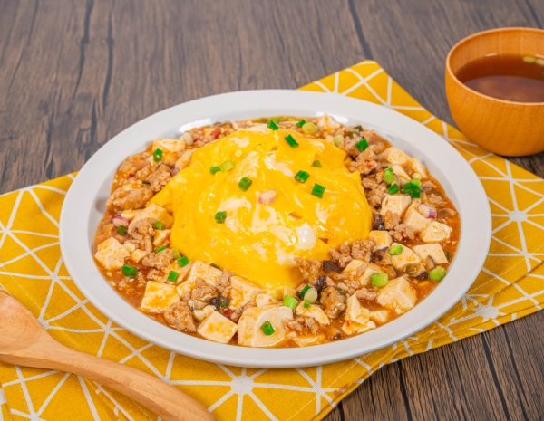 日式麻婆豆腐蛋包飯