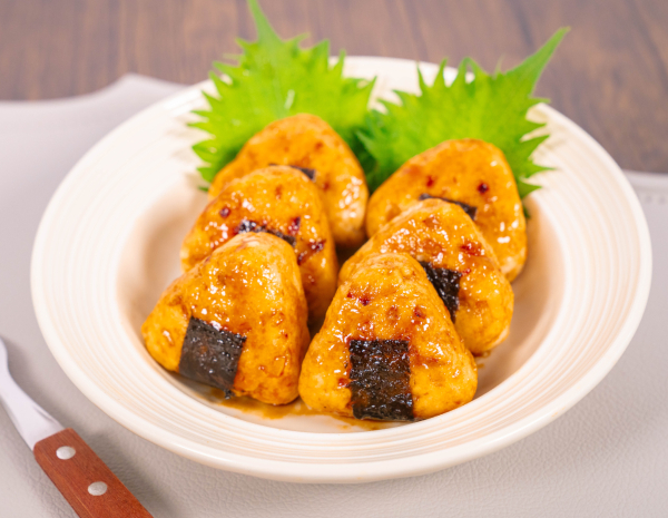 日式飯團造型雞肉餅