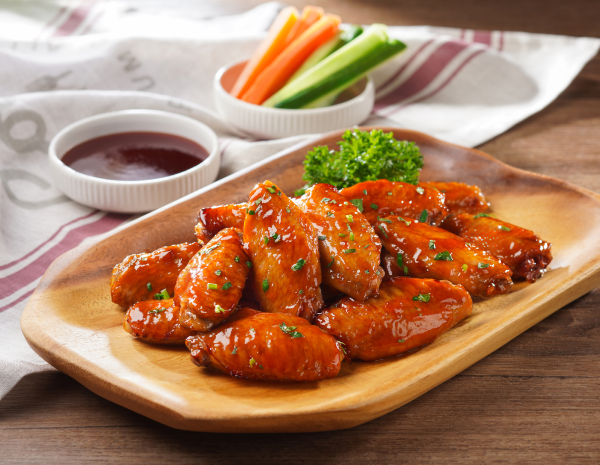 Honey Sriracha Baked Chicken Wings600x465