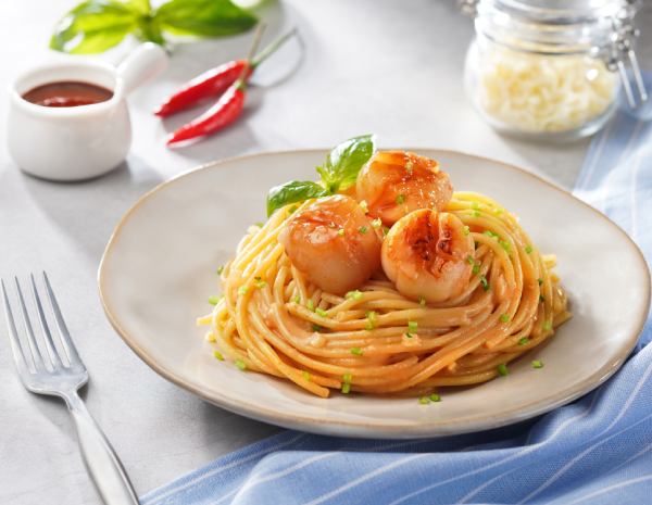 Sweet  Spicy Honey Scallop Pasta600x465