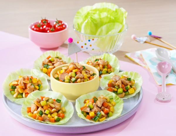 TW_Recipes_600_Stir-fried Chicken with Corn and Pine Nuts Lettuce Wrap