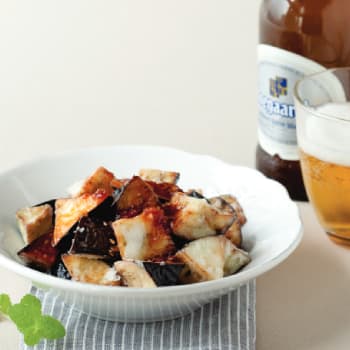 두반장을 곁들인 가지 튀김