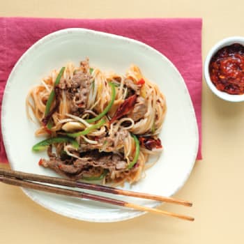 두반장 쇠고기 볶음쌀국수