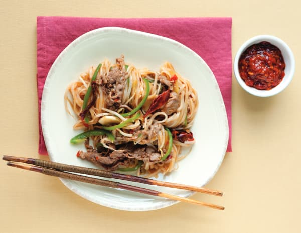 두반장 쇠고기 볶음쌀국수