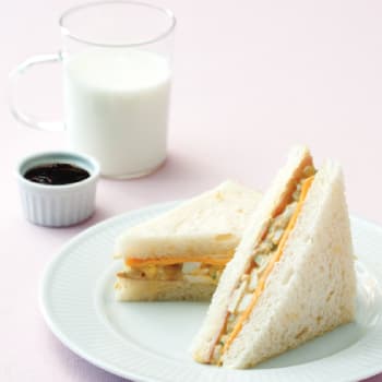 검은콩소스 샌드위치