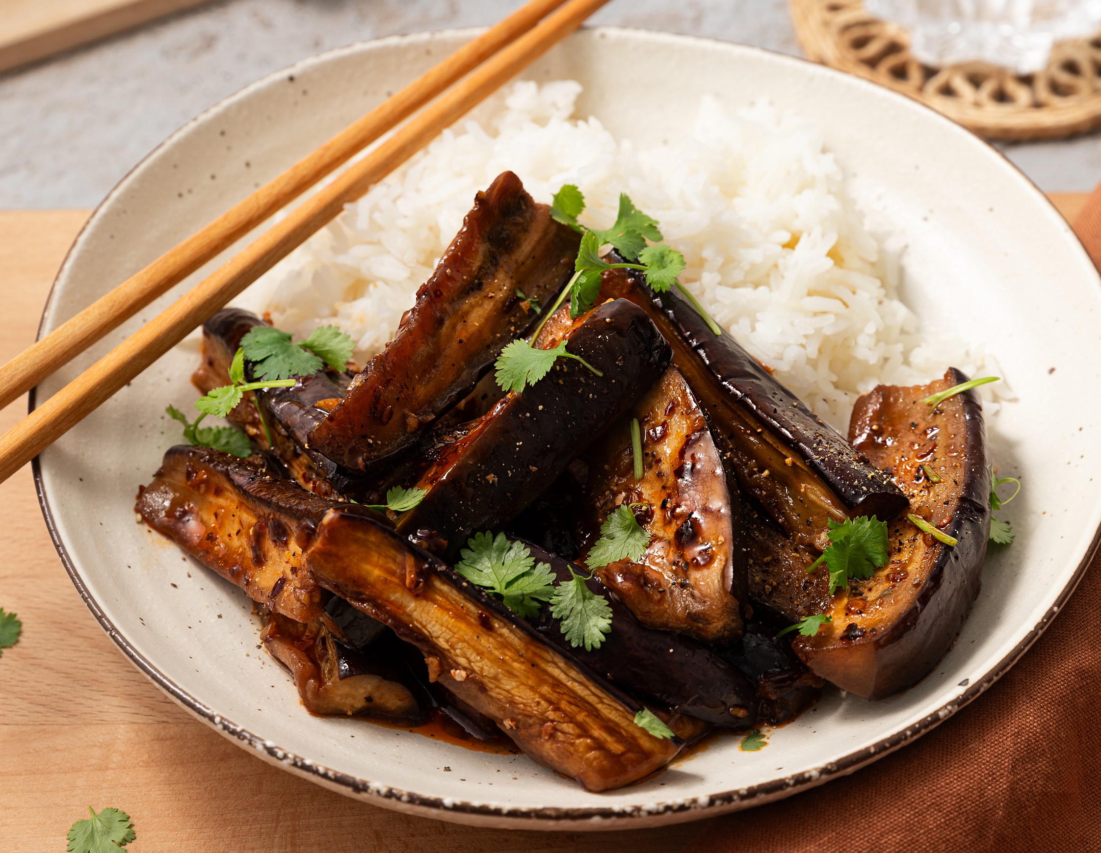 LKK Hot  sour eggplant  angle 600x465