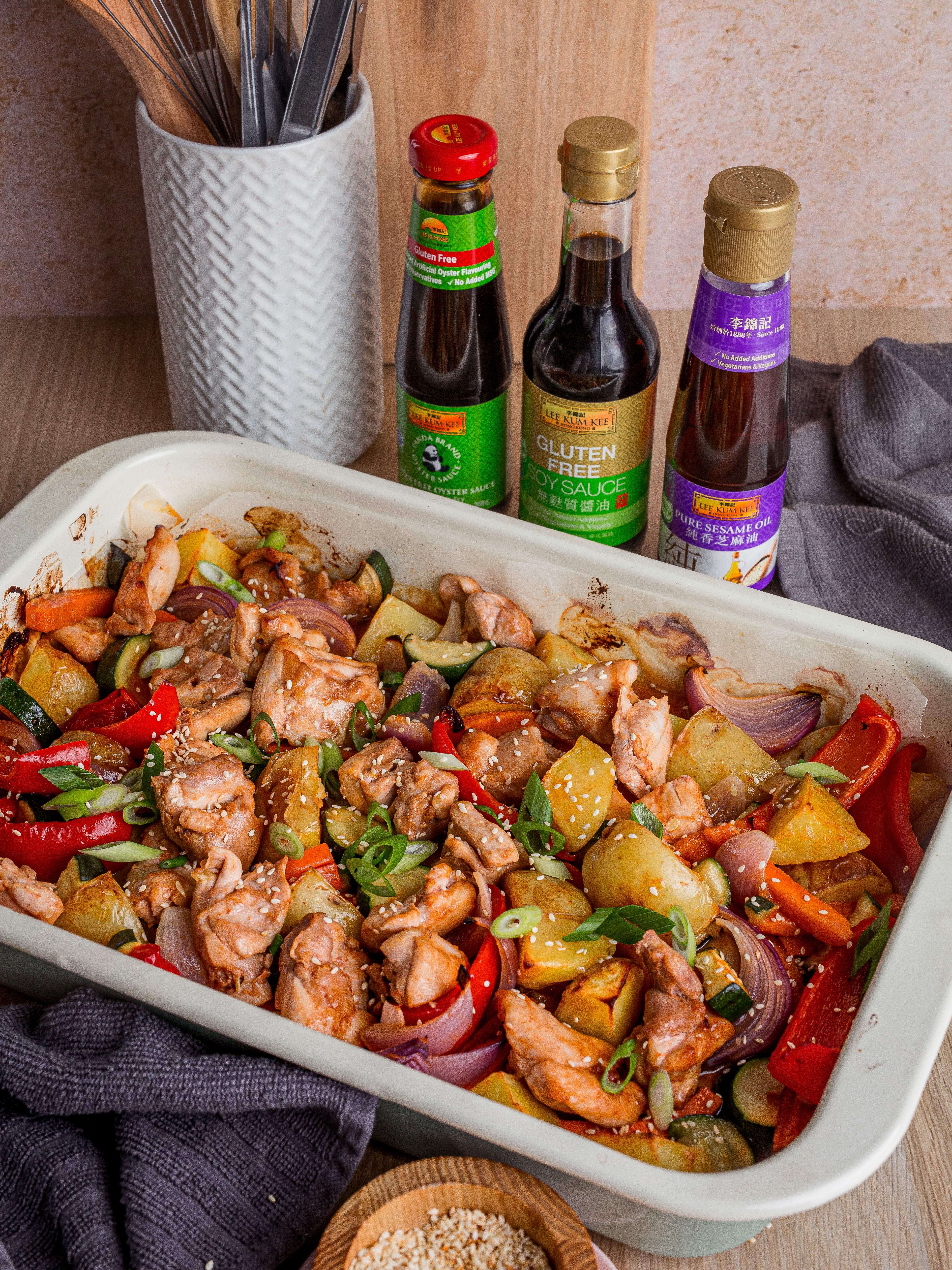 LKKSticky Chicken  Vegetable Tray Bake4273