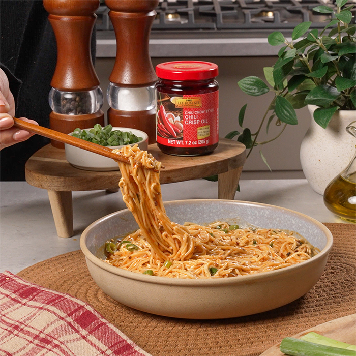 A 15-minute noodles recipe for Shanghai Style peanut sesame noodles, inspired by Shanghai's Wei Xiang Zhai.