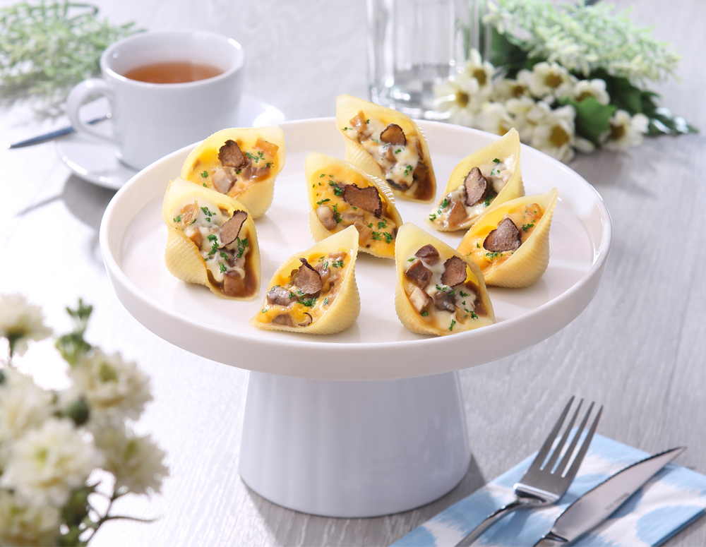 Recipe Baked Mushrooms with Black Truffle and Oyster Sauce in Shell Pasta