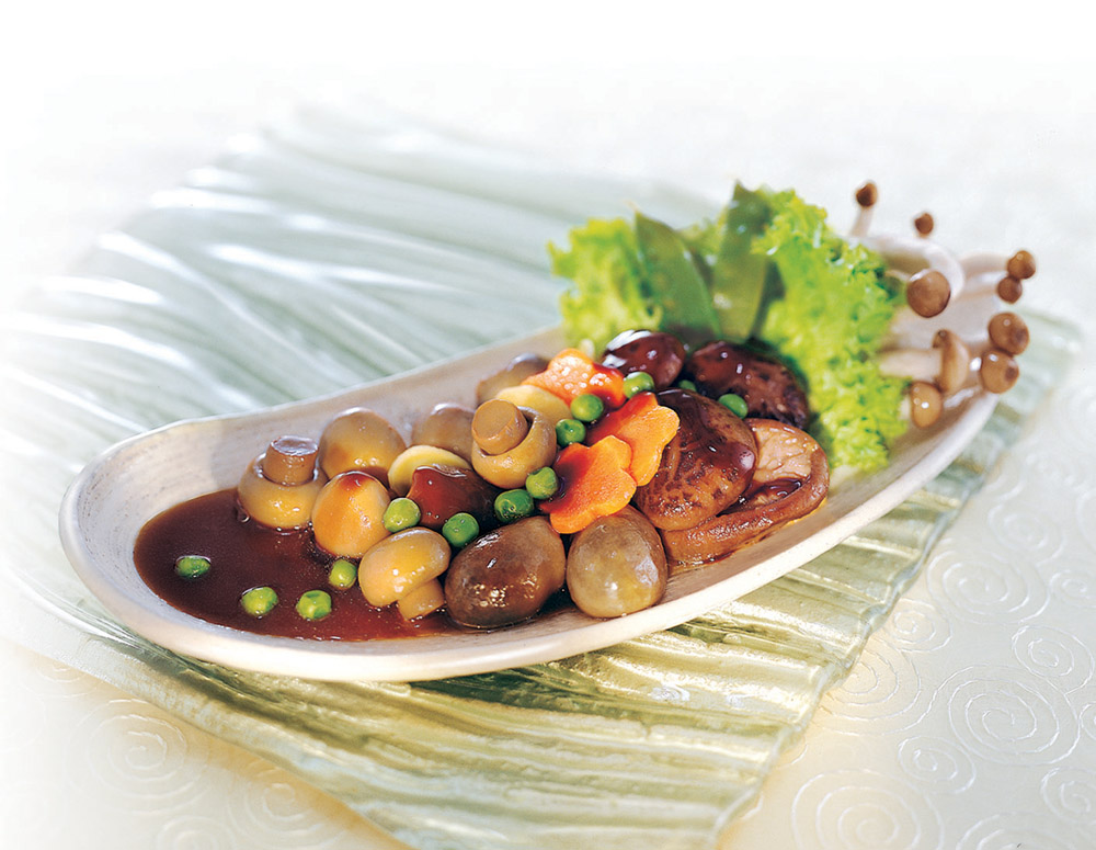 Recipe Braised Assorted Mushrooms with oyster Flavored Sauce