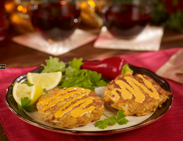 Recipe Christmas Crab Cakes with Sriracha Mayo