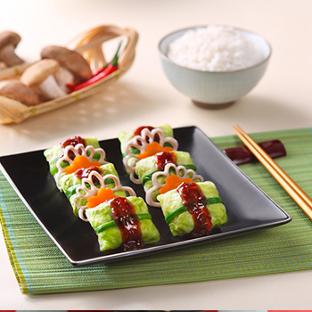 Recipe Hot and Spicy Cabbage Rolls with Chinese Mushrooms and Minced Pork