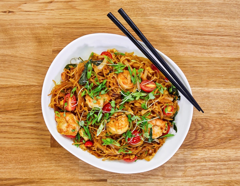 A bowl of shrimp drunken noodles