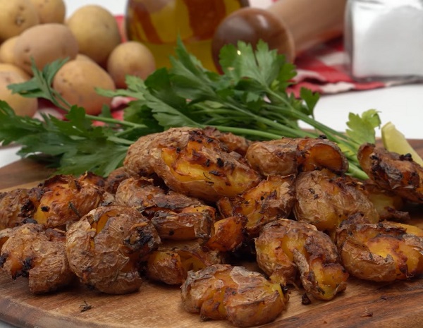 Recipe Rosemary Chili Garlic Smashed Potatoes