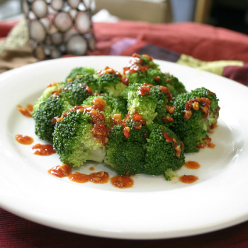 Recipe Soy Broccoli Salad with Panda Brand Chili Garlic Sauce
