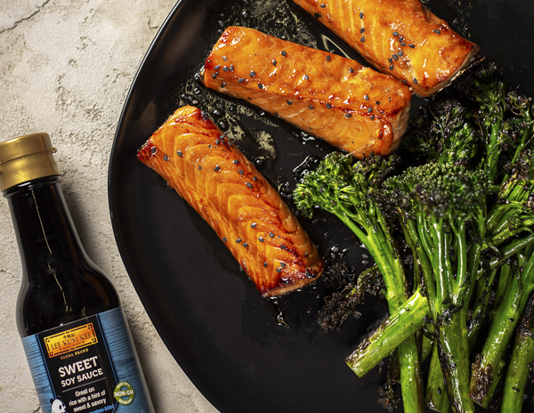 Recipe Soy Glazed Salmon with Broccoli Rabe