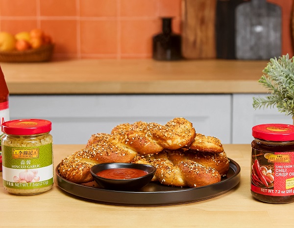 Recipe Spicy Chicken Pretzel Twists