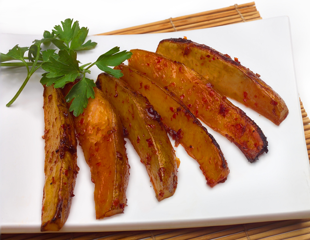 Recipe Spicy Potato Wedges with Hoisin Flavored Sour Cream Dip