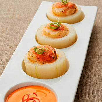 Recipe Squash Stuffed with Scallops in Lemon-Flavored Sriracha Mayo
