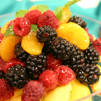 Recipe Summer Fruit with Plum Sauce